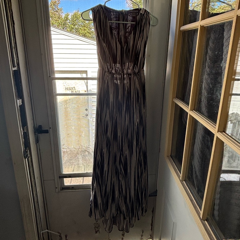 Size S/P/CH womens Elegant Black and White Striped Maxi Dress